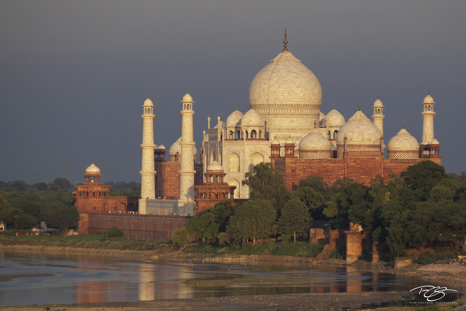 Last Light before the Storm The sky bruises as it prepares to storm over the Taj Mahal in Agra, India